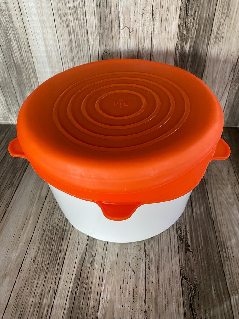 Pampered Chef Ice Cream Maker Freezer Bowl/lid